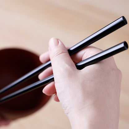 上塗り楕円箸【黒／本朱】〈輪島キリモト〉